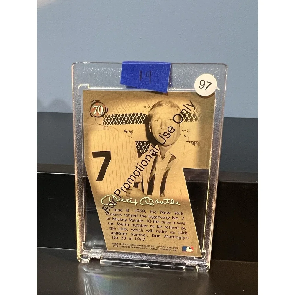Mickey Mantle Collection NY Yankees Retired Number 7 Promotional Card Gold Foil